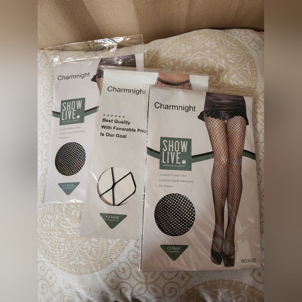NWT- 3 PAIR FISHNET HOSE